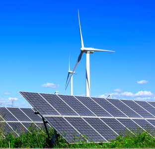 Solpaneler og vindmøller